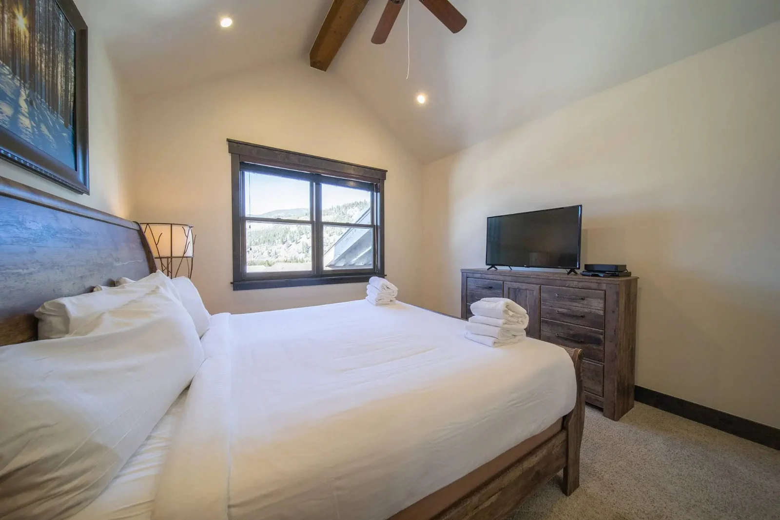 The Alders, Primary bedroom with vaulted ceiling, luxury vacation rental in Keystone, Colorado